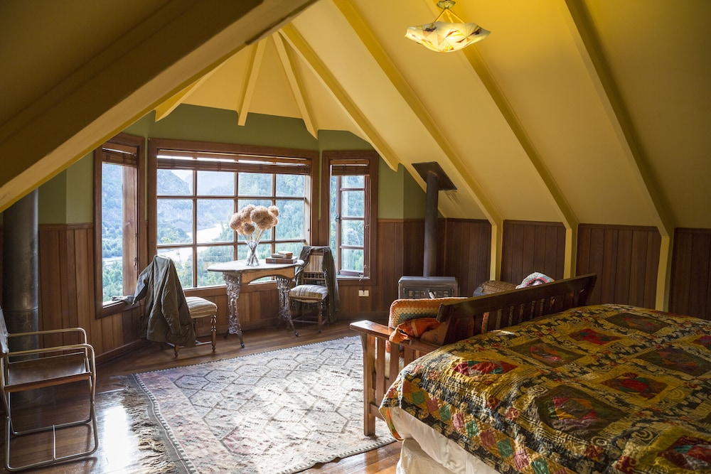 Superior Double Or Twin Room, Private Bathroom, Lake View photo 3
