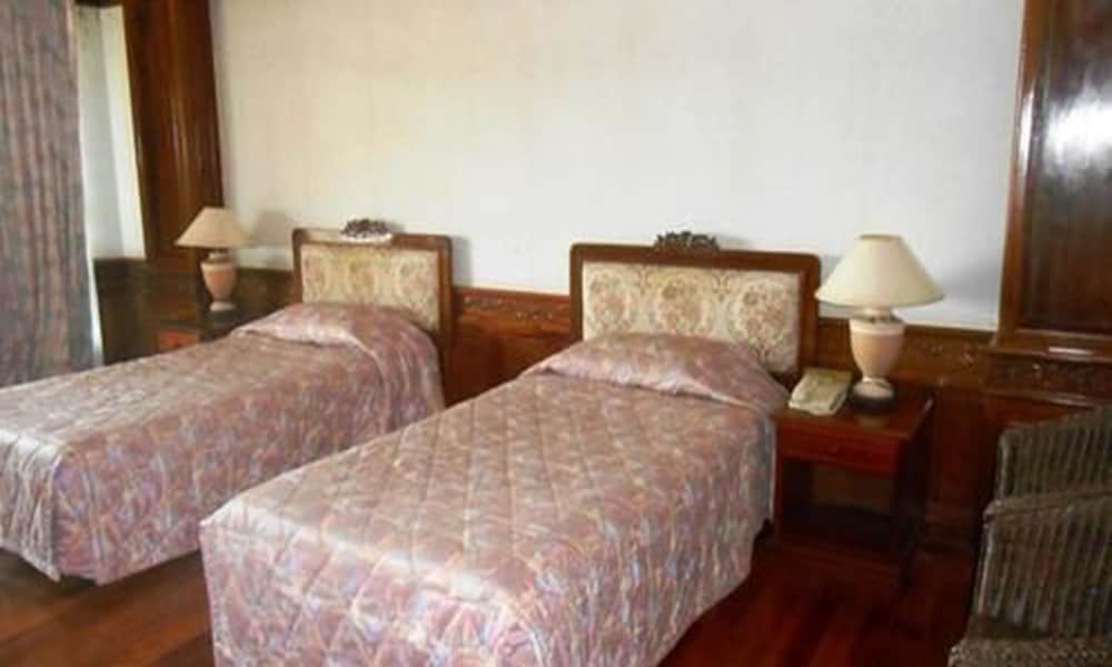 Standard Twin Room photo 2
