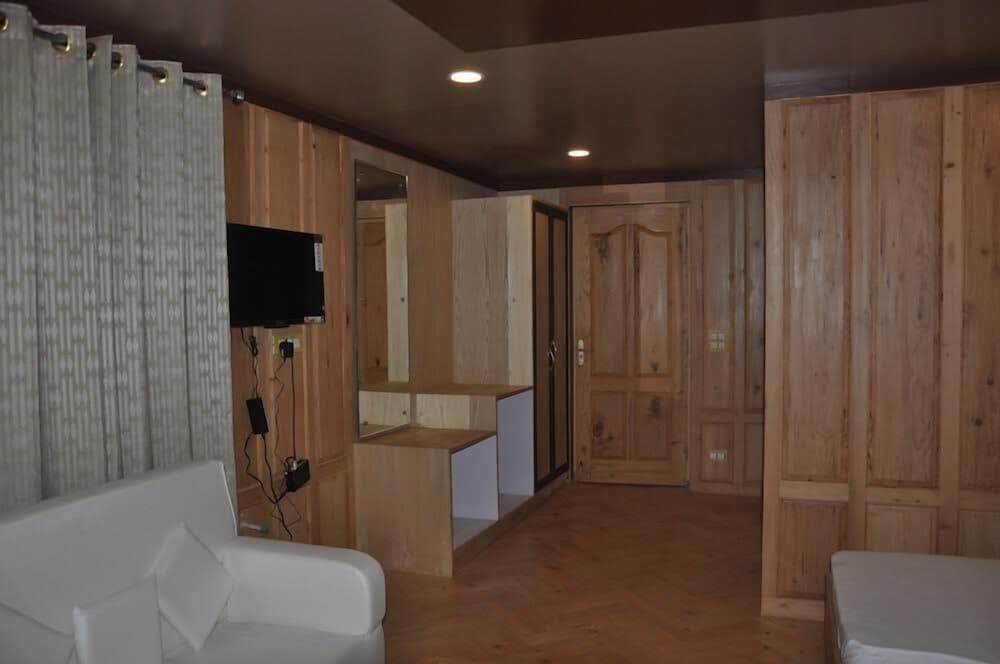 Deluxe Room - Photo 3