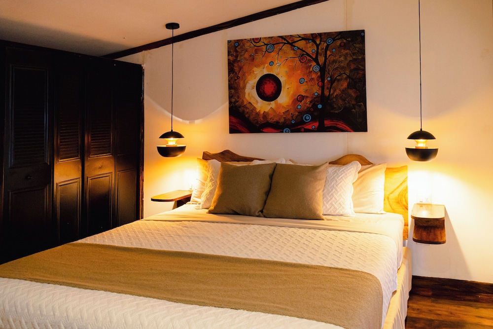 Deluxe Triple Room photo 2