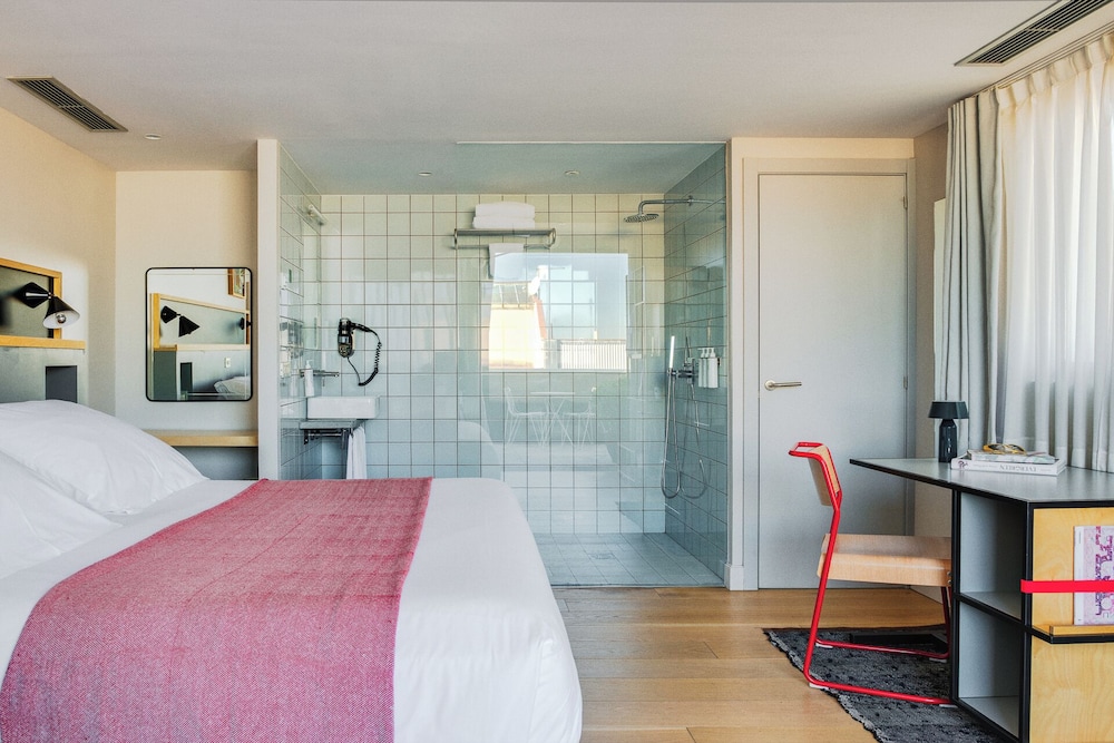 Exclusive Penthouse, 1 Queen Bed, Terrace photo 2