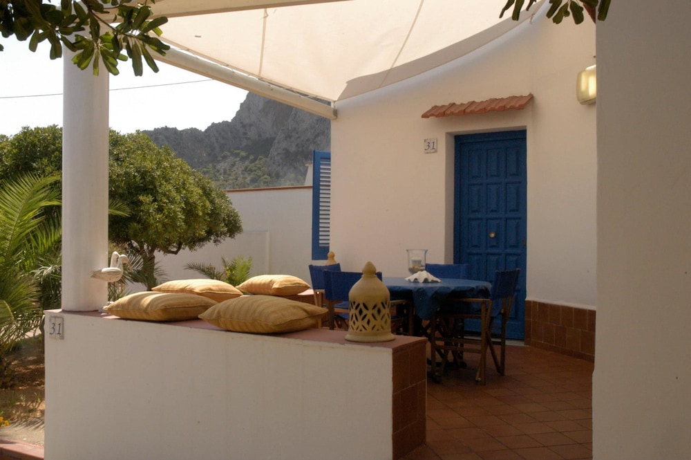 Basic Bungalow photo 3