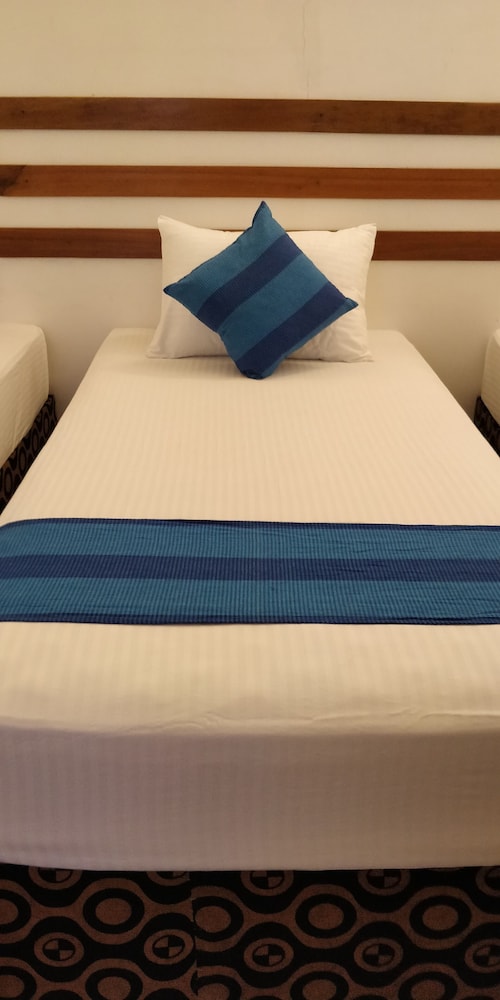 Standard Double or Twin Room photo 3