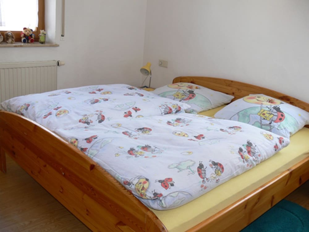 Room, 2 Bedrooms, Garden View (4) photo 3