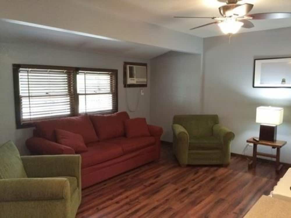 Condo, Private Bathroom (B-104) photo 2