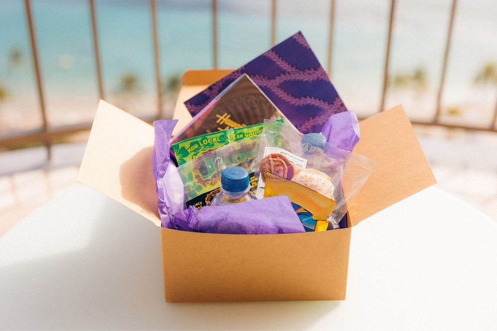 Queen Suite, One King Bedroom, Balcony