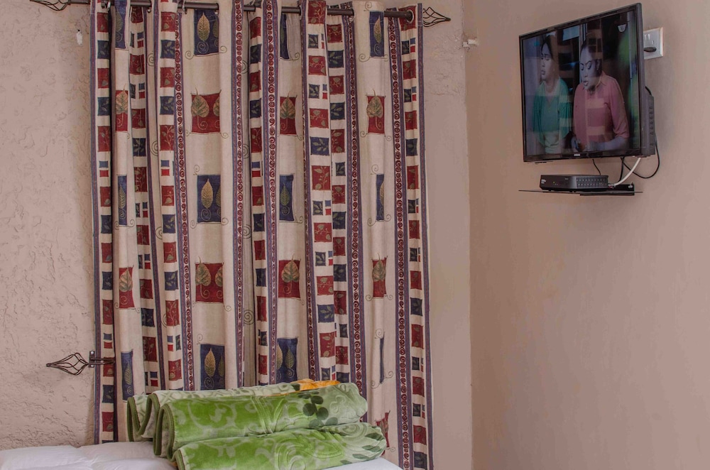 Standard Room photo 2