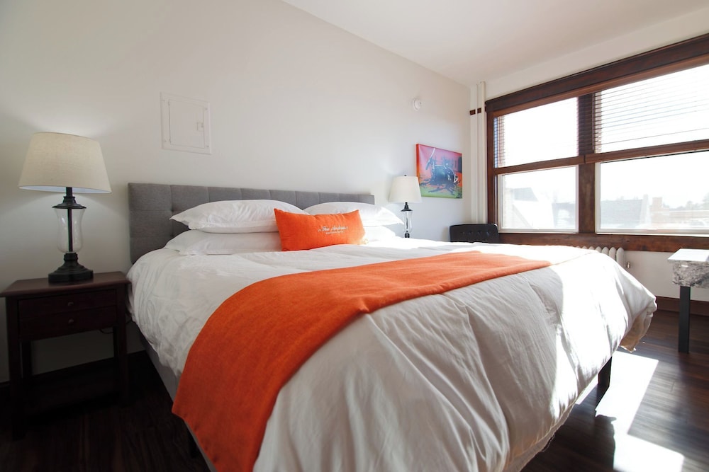 Classic Single Room, City View