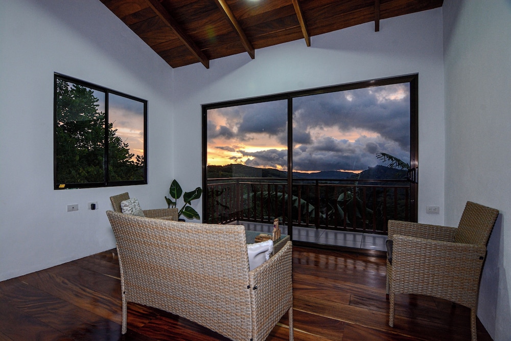 Comfort Apartment, Balcony, Mountain View photo 2