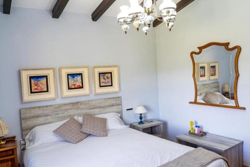 Double Room, Shared Bathroom photo 3