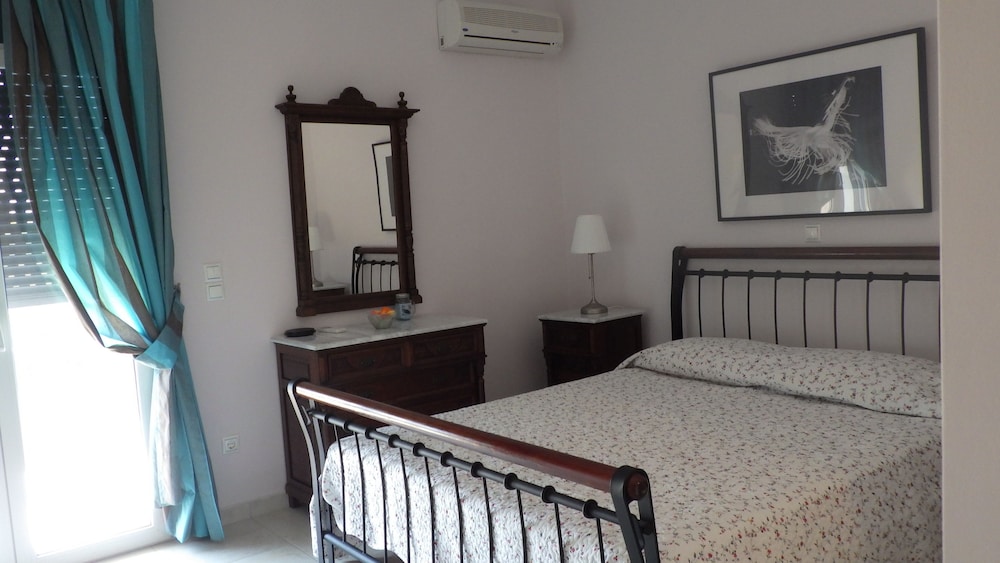 Villa, 3 Bedrooms, Pool Access