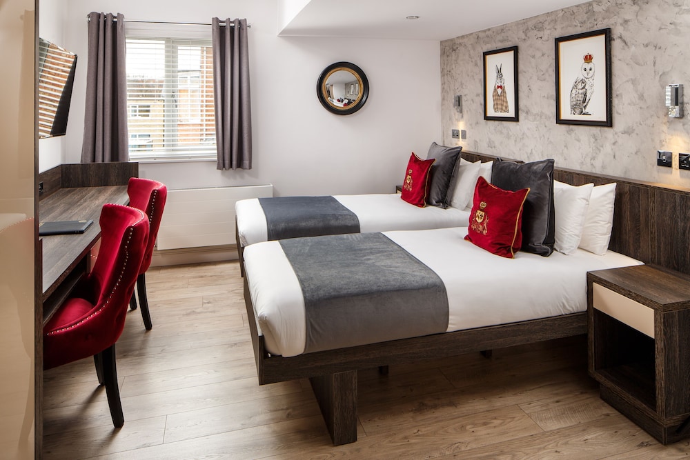 Deluxe Suite, 1 King Bed photo 2