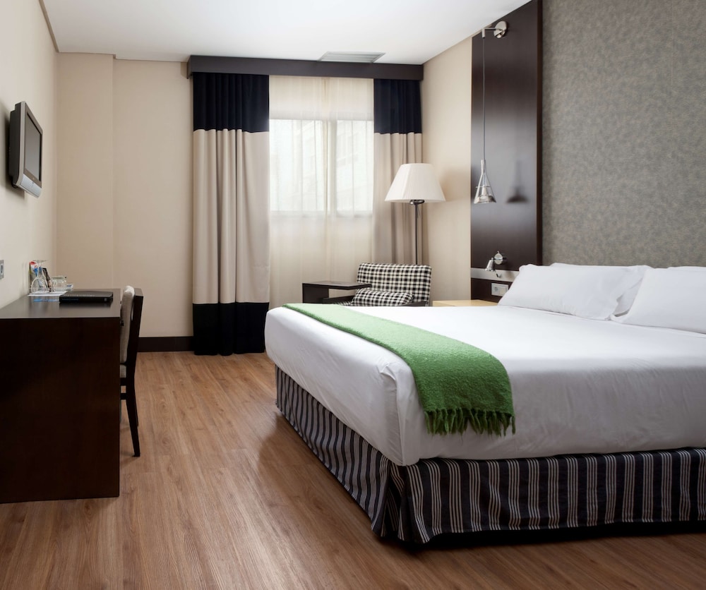 Standard Room - Photo 1