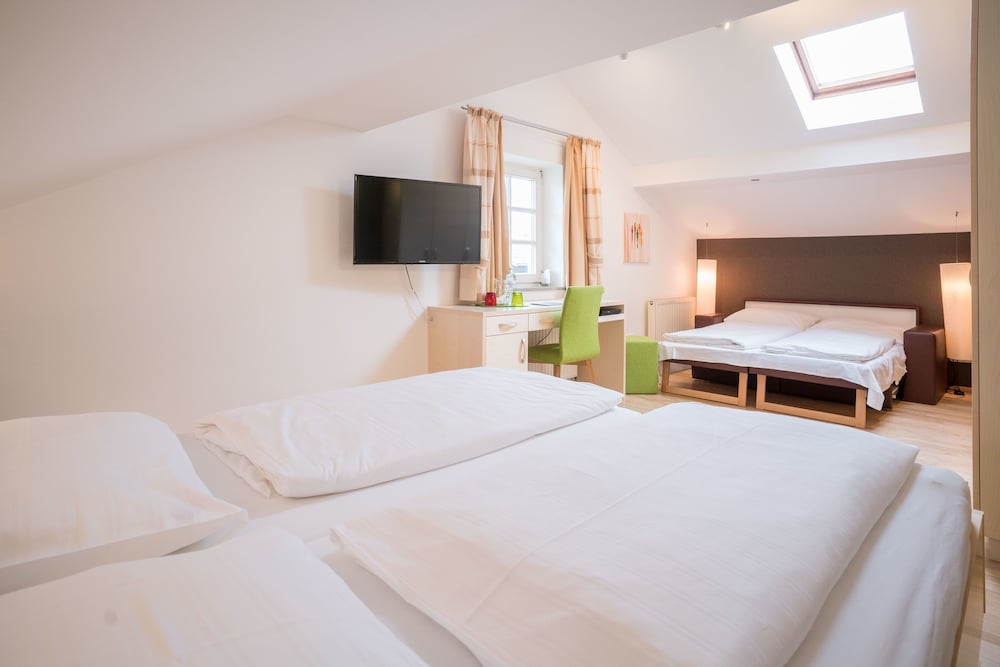 Standard Quadruple Room photo 1
