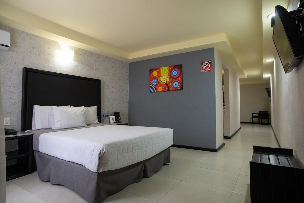 Standard Room photo 2