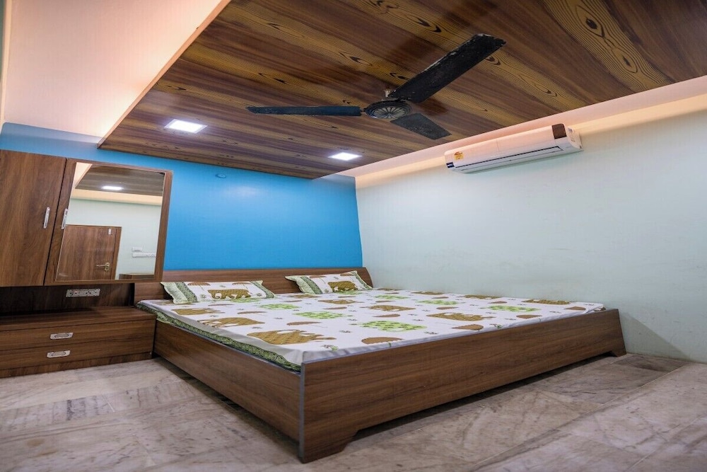Super Deluxe Room