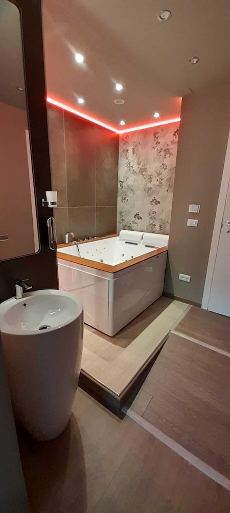 Deluxe Double Room 501