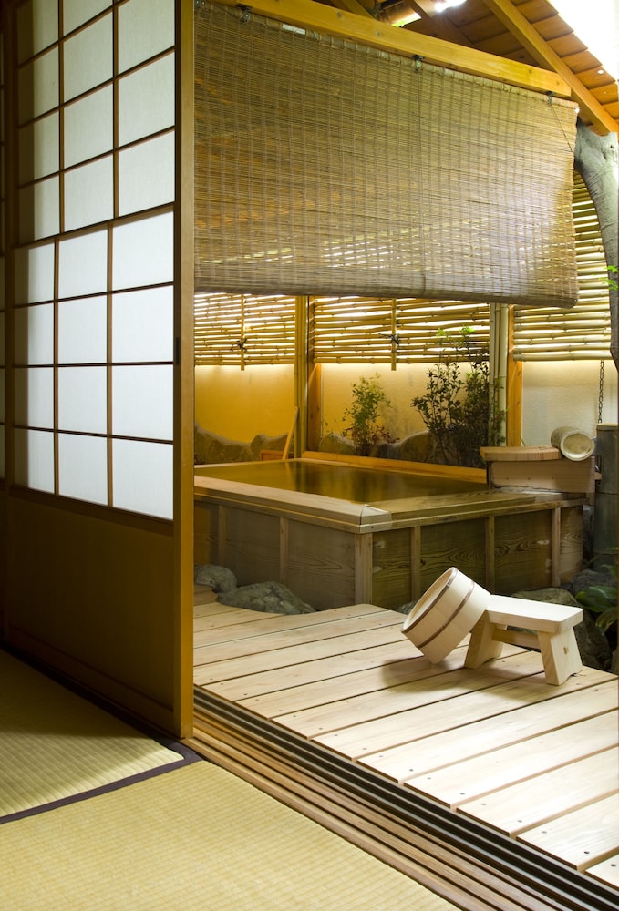 Japanese Room with Open-air Bath photo 2