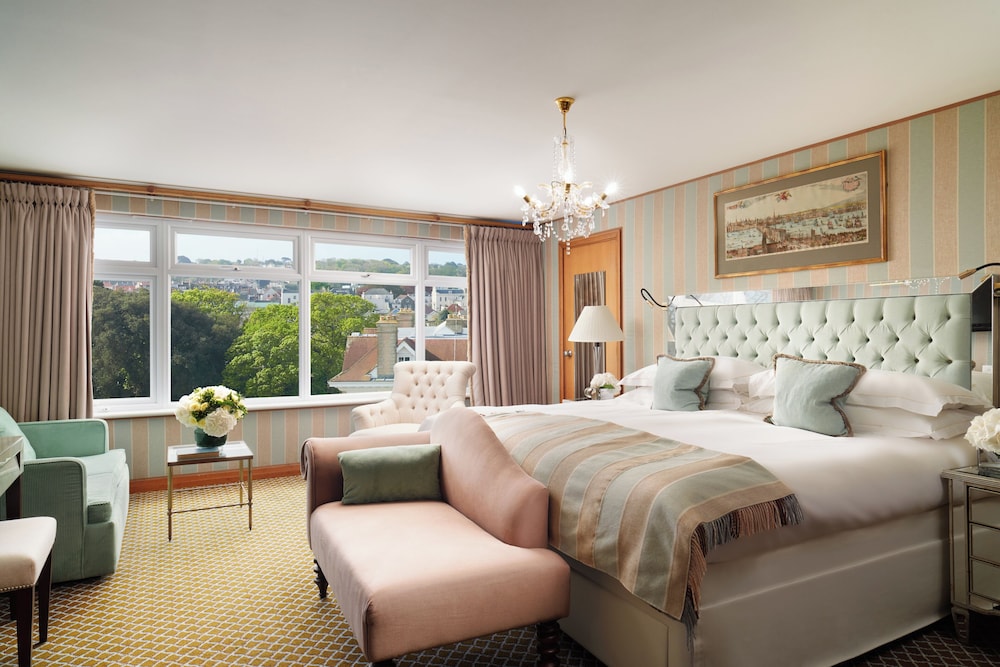Deluxe Room, 1 King Bed