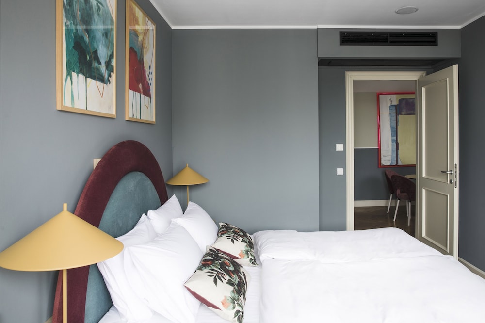2 Bedroom Apartment with Terrace