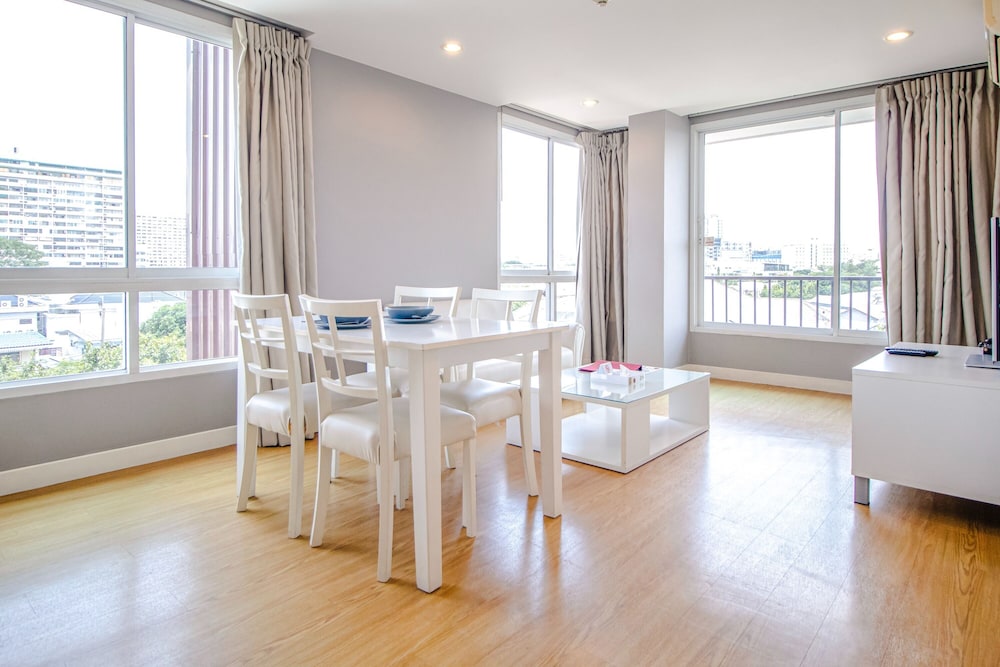 Executive Suite (50 sqm) photo 3