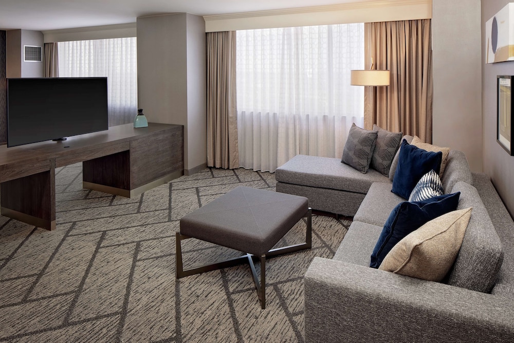 Presidential Suite, 1 King Bed photo 3