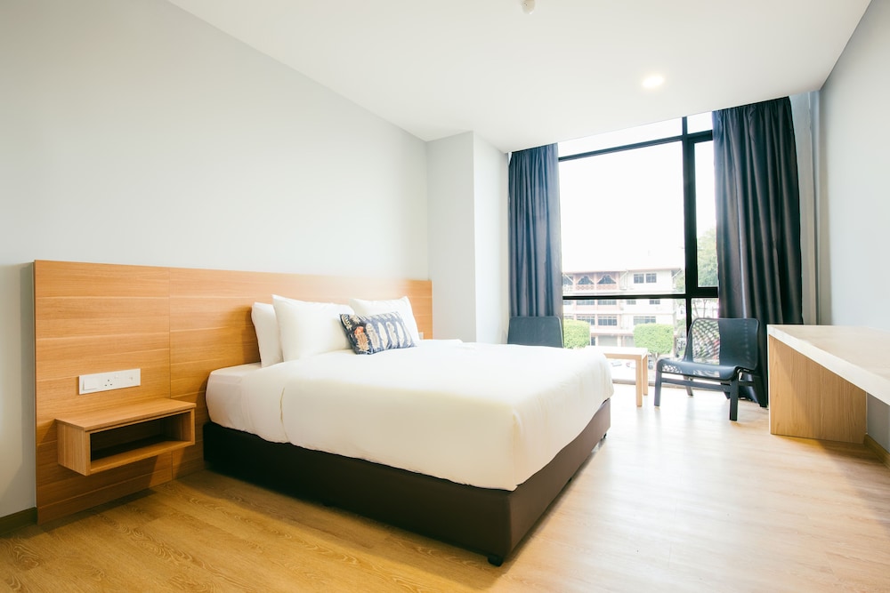 Deluxe Room - Photo 4