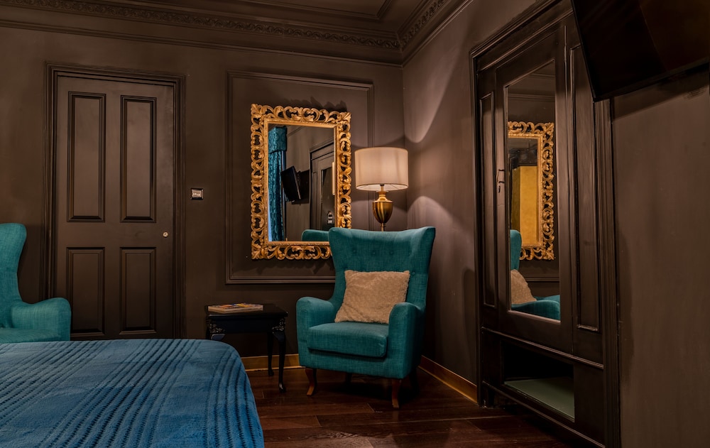 Standard Suite photo 2