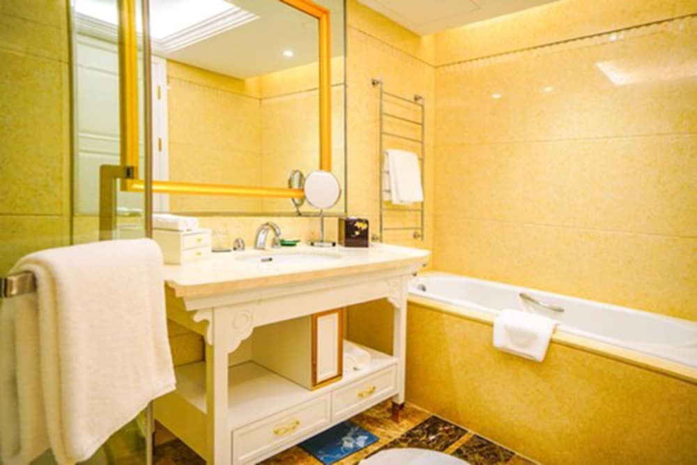 Club Room, 1 King Bed (Studio) - Photo 5