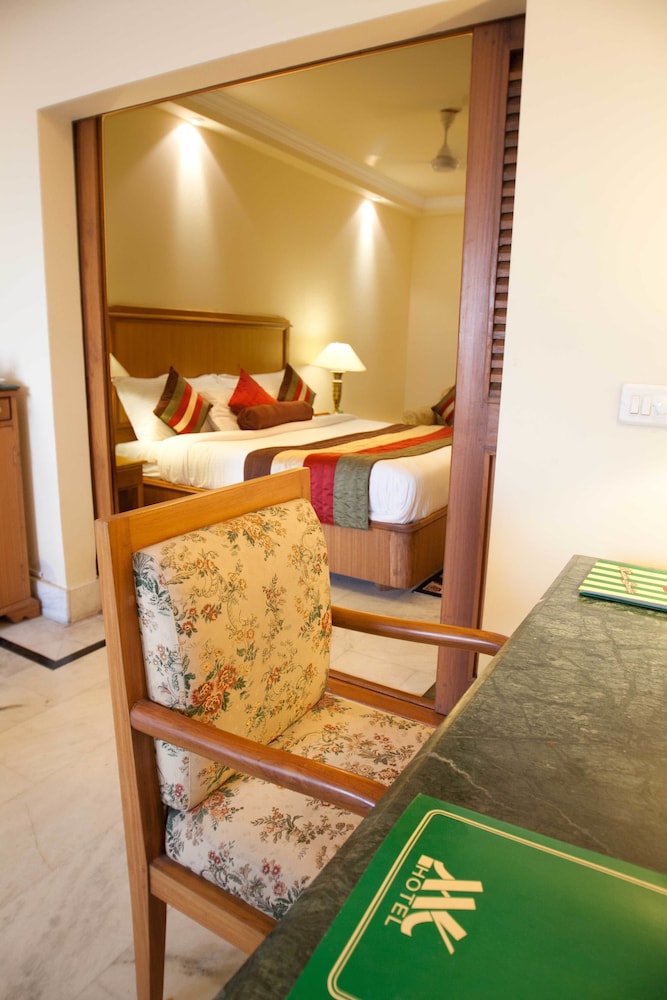 Deluxe Room ( A/C ) - Photo 7