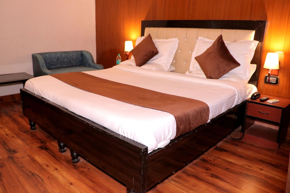 Executive Room - Photo 6