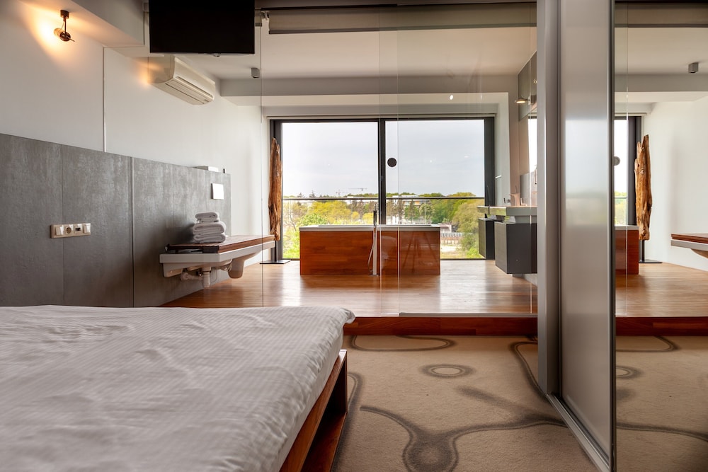 Grand Apartment, Sea View
