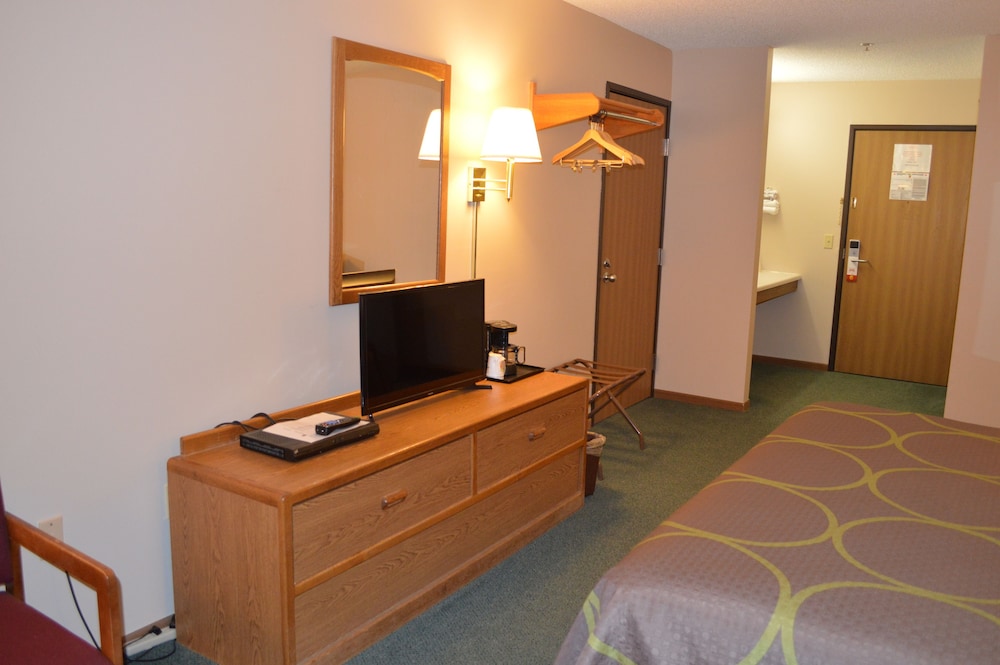 Room, 2 Queen Beds photo 1