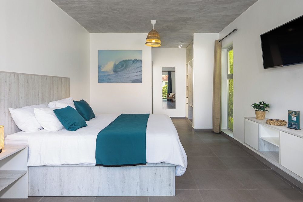 Deluxe Double Room, Pool View photo 3