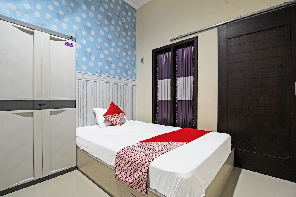 Twin Room - Photo 1
