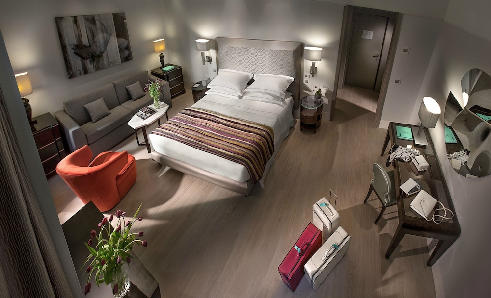 Executive Double Room with Steam Bath, Whirlpool Tub, and Wellness Area Access