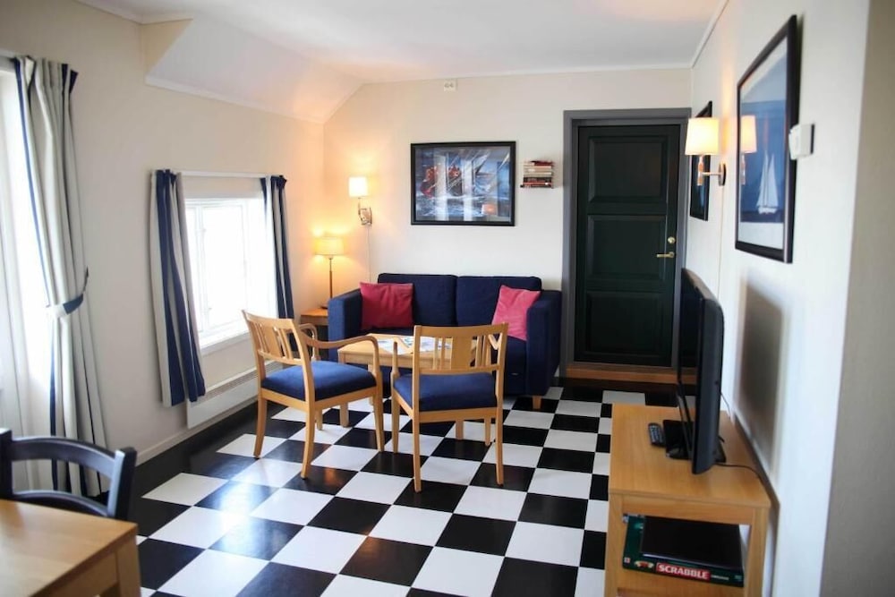 Suite, Non Smoking, Sea View photo 1