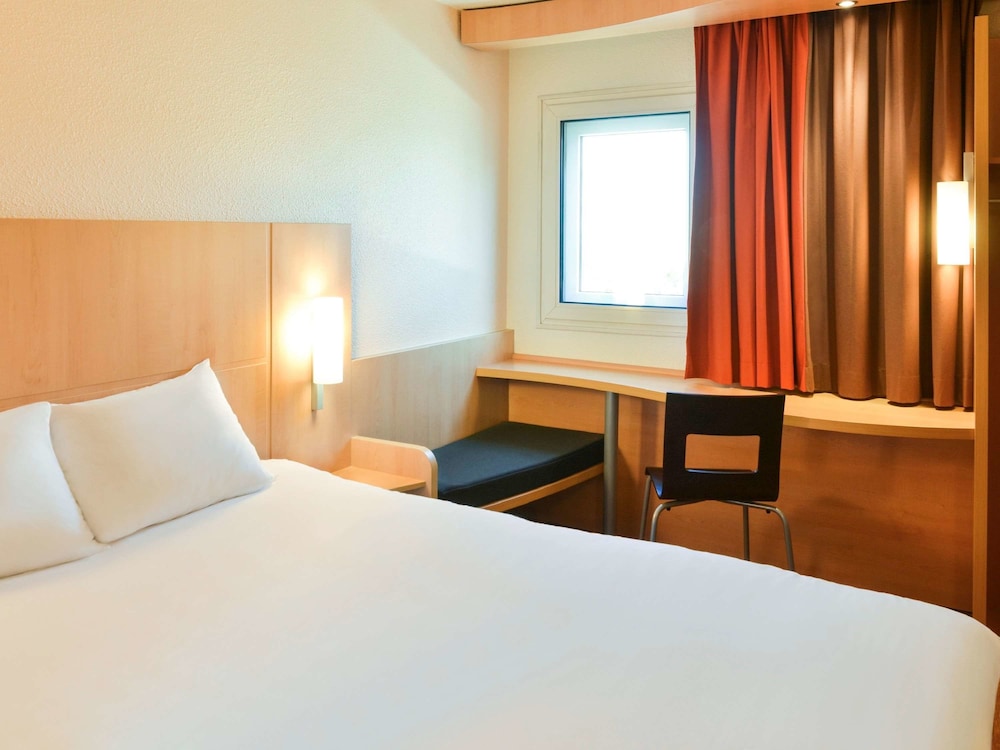 Room, 1 Double Bed - Photo 5