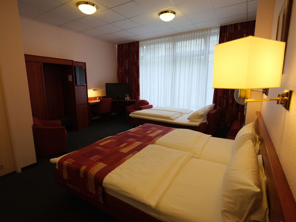 Quadruple Room, 1 Double Bed with Sofa bed
