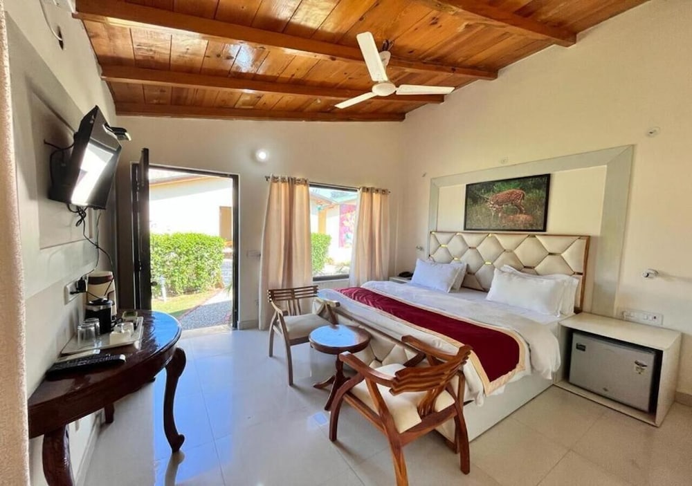 Premium Cottage, Garden View