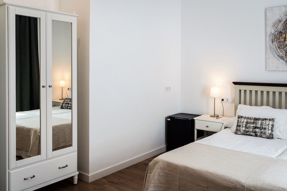 Superior Double or Twin Room photo 2