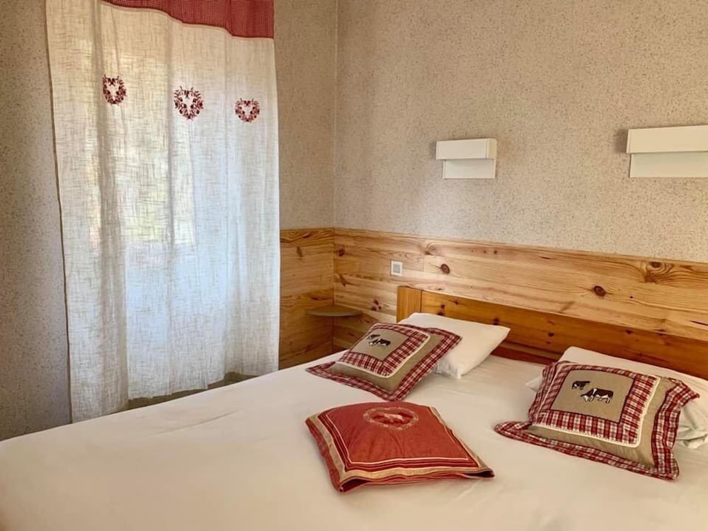 Basic Double Room