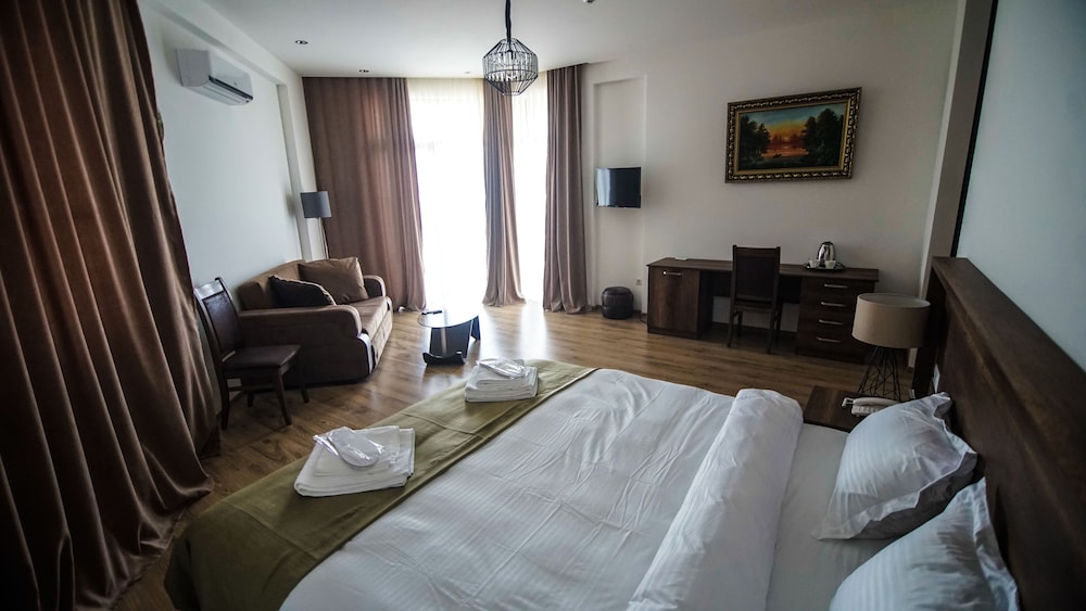 Luxury Double Room, City View photo 3