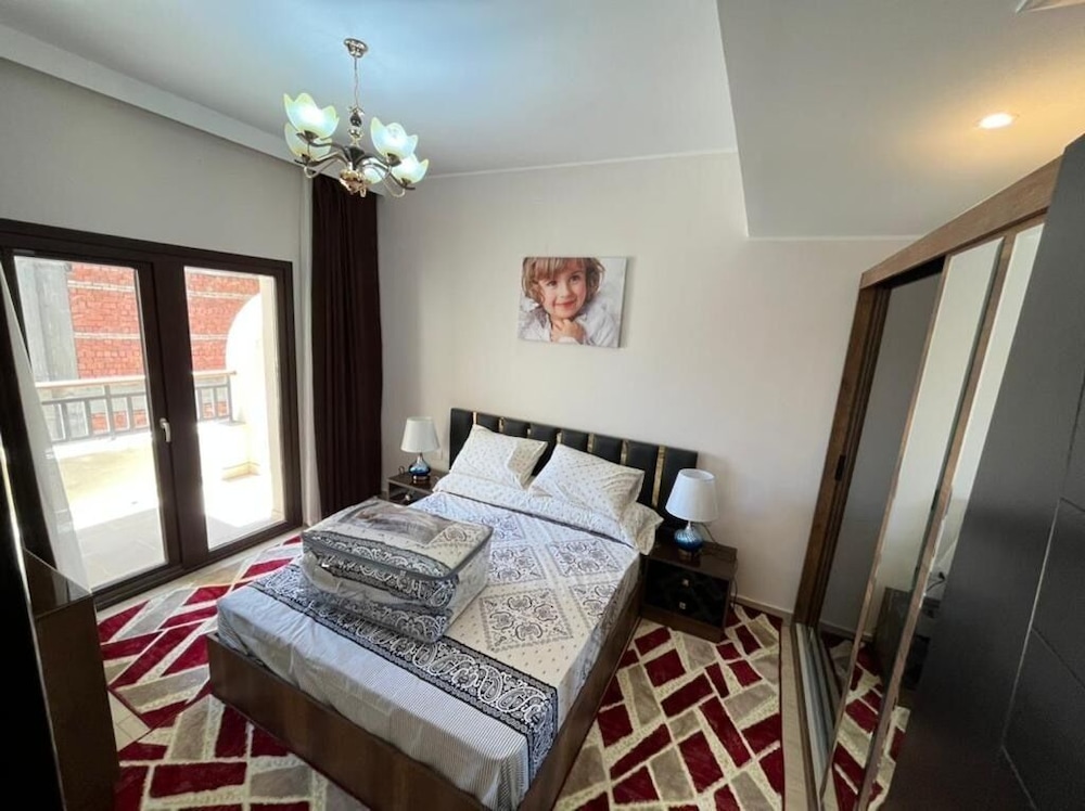 One Bedroom Apartments 3313