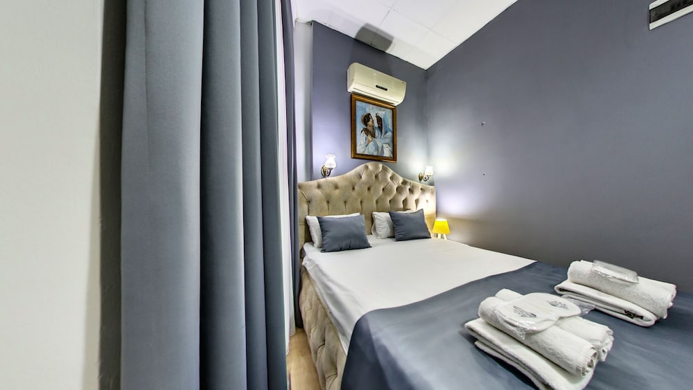 Deluxe Quadruple Room, Non Smoking, Balcony photo 2