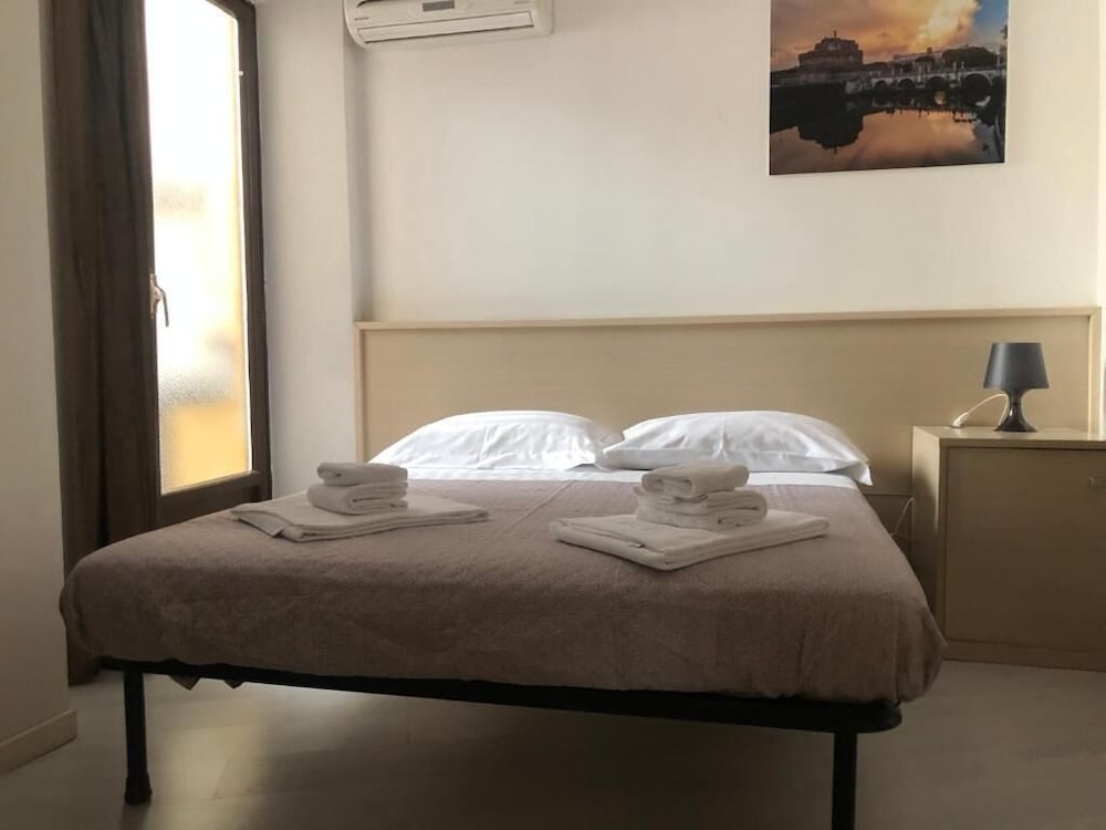 Economy Room photo 1