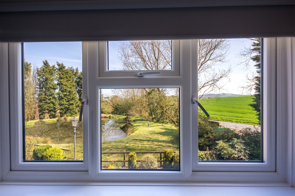 Exclusive Island Cottage 6 Berth 3 Bed Pet Free MS