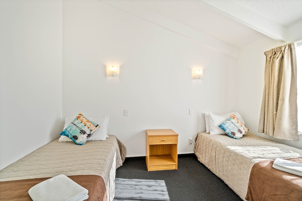 Standard Apartment, 2 Bedrooms, Non Smoking, Kitchenette photo 2
