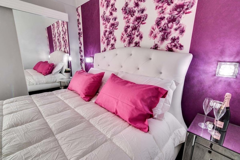 Luxury Room photo 2