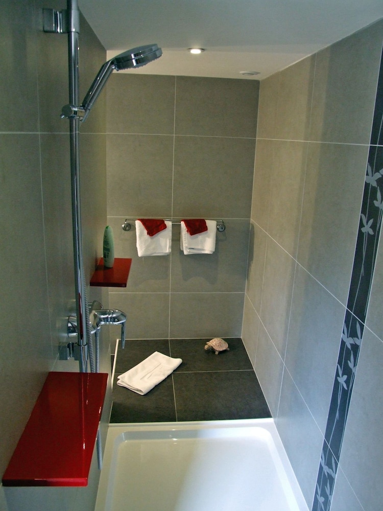 Superior Double or Twin Room (Cannelle) photo 2